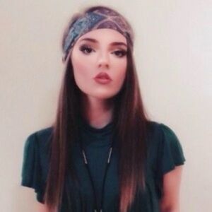 Meet your Posher, Kayla